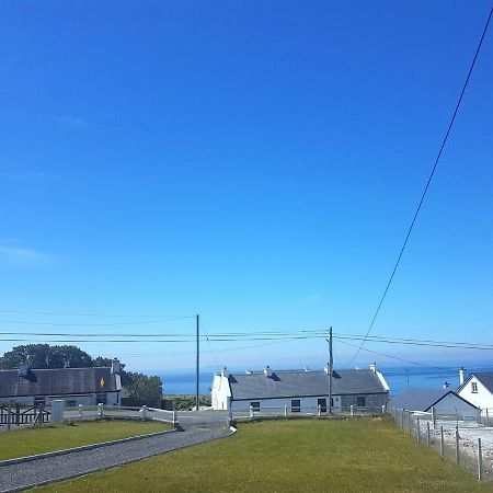 Wild Atlantic Way Cottage Dooagh Екстериор снимка