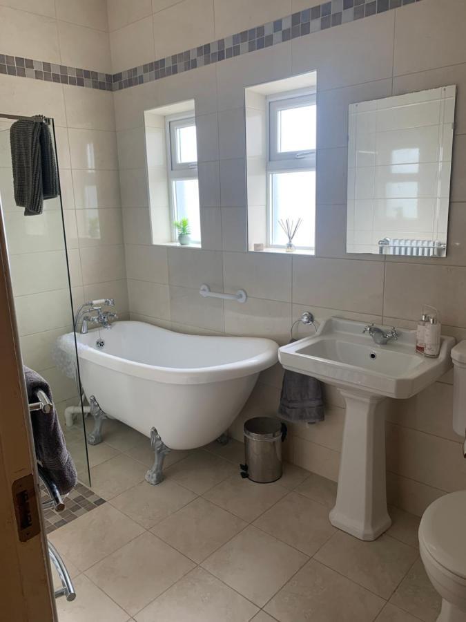 Wild Atlantic Way Cottage Dooagh Екстериор снимка