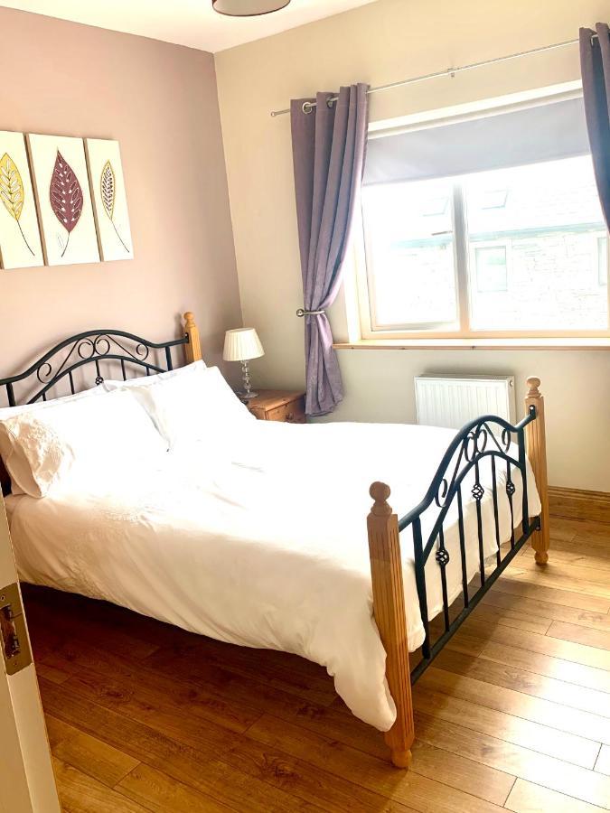 Wild Atlantic Way Cottage Dooagh Екстериор снимка