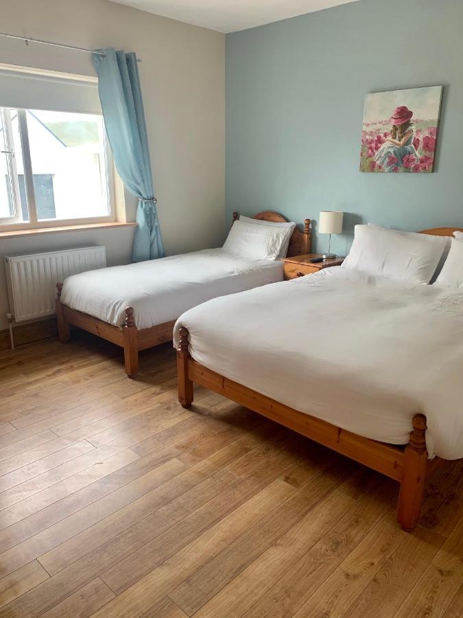 Wild Atlantic Way Cottage Dooagh Екстериор снимка