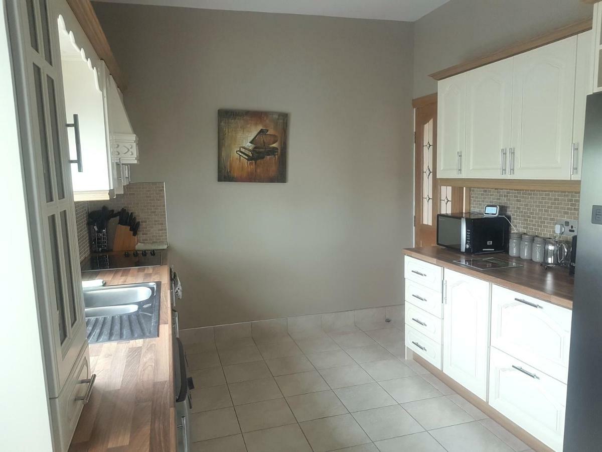 Wild Atlantic Way Cottage Dooagh Екстериор снимка